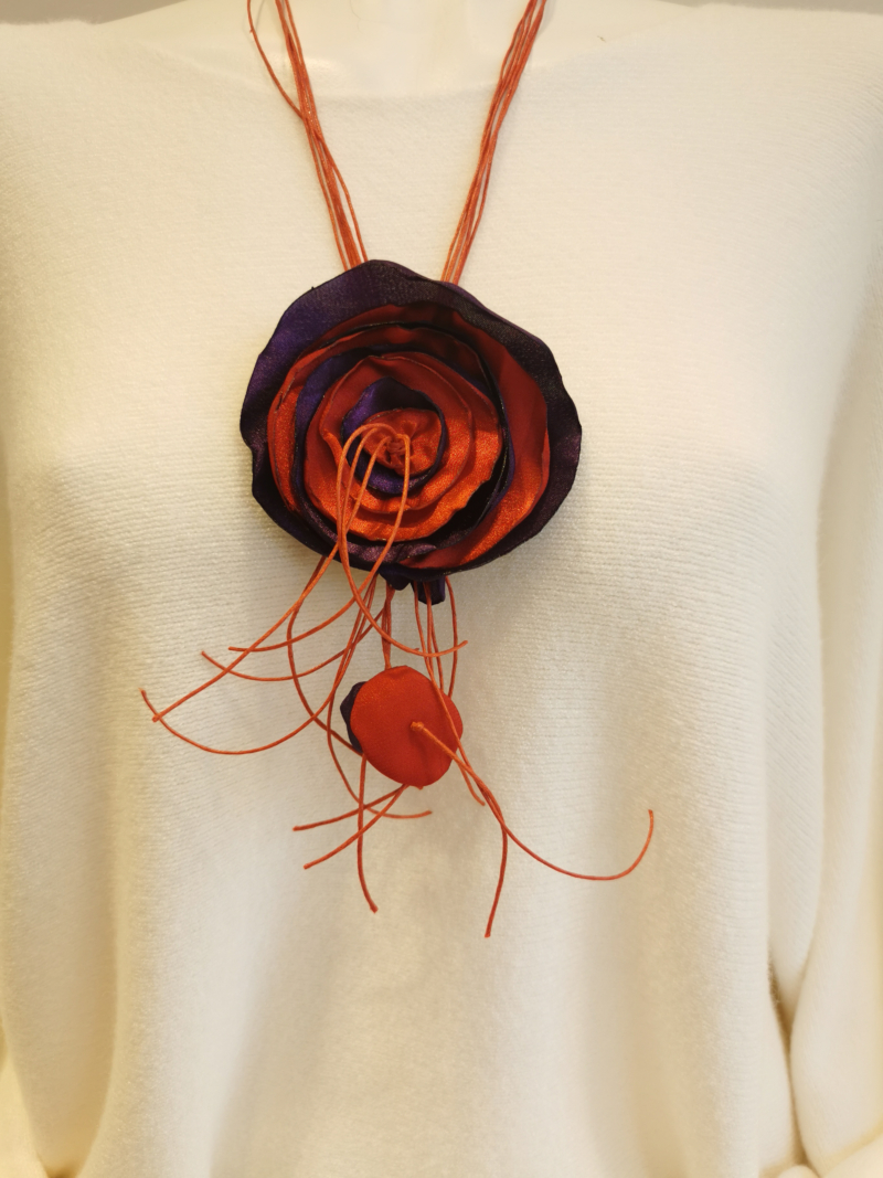 ROSE NECKLACE RP